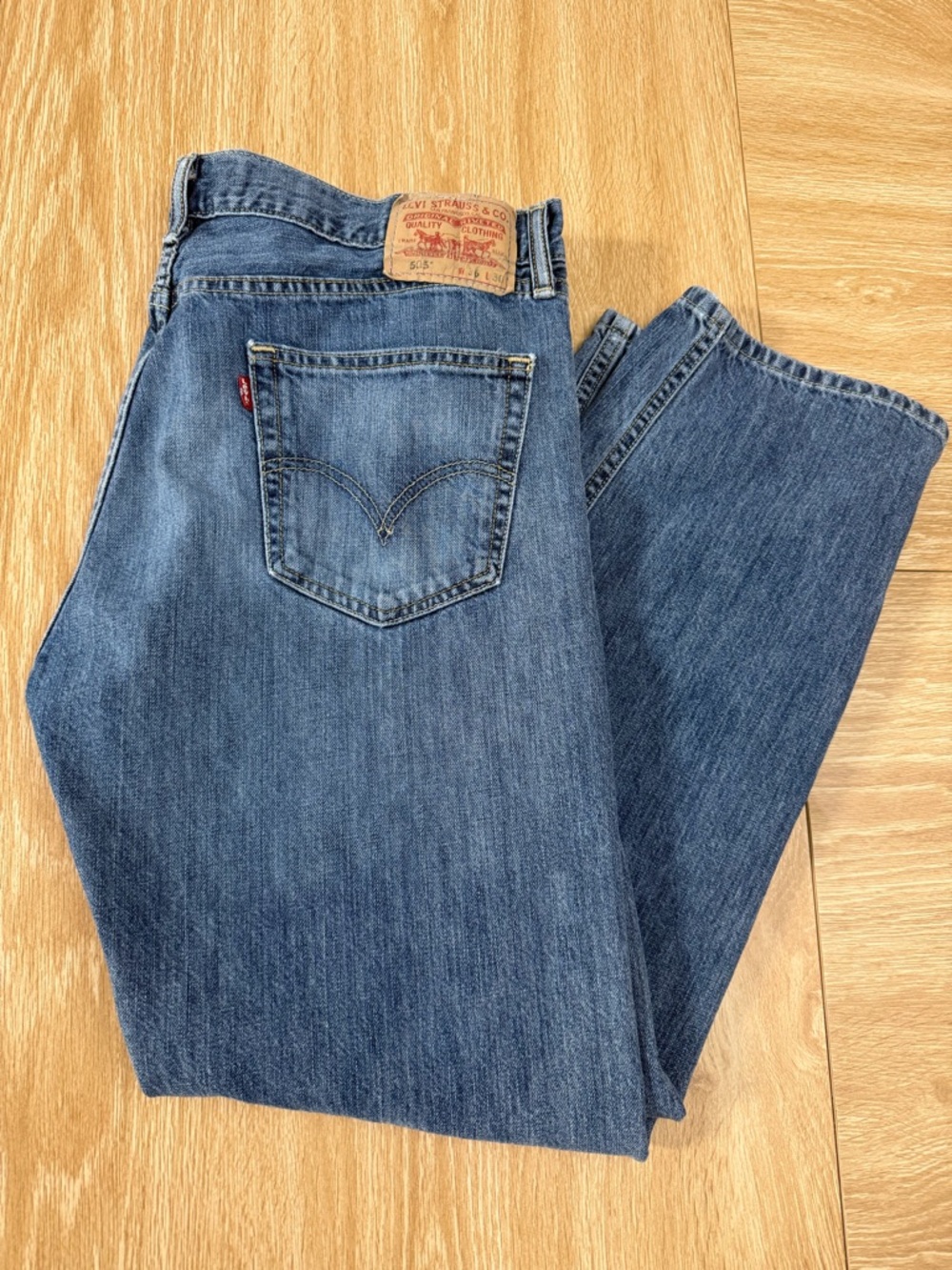 Vintage Levi’s 505 Jeans 90s Straight Leg Size 36x30 Classic Wash - Picture 3 of 6